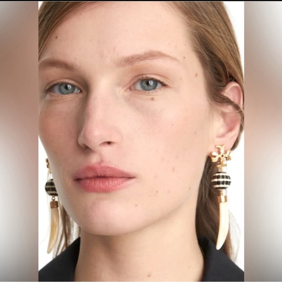 🆕 Authentic Tory Burch Roxanne Horn Drop Earrings